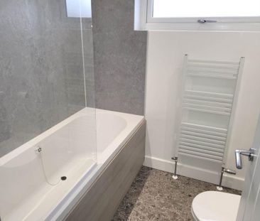 3 bedroom end of terrace house to rent - Photo 6