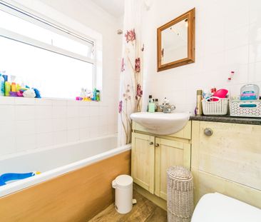 Fairwater Drive, Woodley, Reading, RG5 - Photo 5