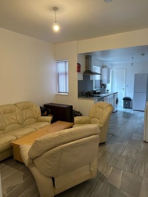 11 Dartmouth Road - Photo 1