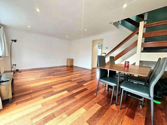 Knoll Crescent, Northwood, HA6 - Photo 1