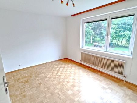Sehr gut geschnittene Zweizimmer-Wohnung mit Balkon - Zentrale, ruhige Lage - Photo 4