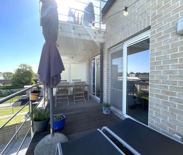 LICHTRIJK APP MET 2 SLPK, TERRAS EN GARAGE IN HEIST CENTRUM - Photo 2