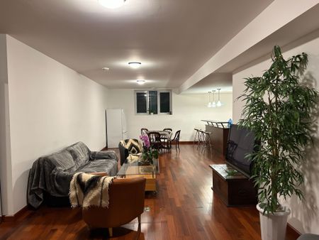 For Lease - 21 Hilldowntree Road, Toronto, Ontario - Photo 3