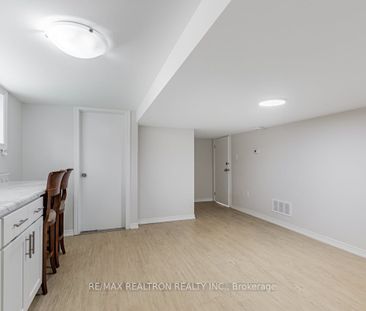For Lease - 41 Fairholme Avenue Unit# Bsmt, Toronto, Ontario - Photo 1