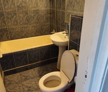 Garsonieră de închiriat în Dristor, 31 mp, semidecomandată - Fotografie 5