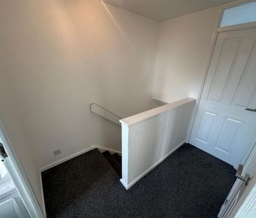 212 Jordanstown Road, Jordanstown, BT37 0NA - Photo 2