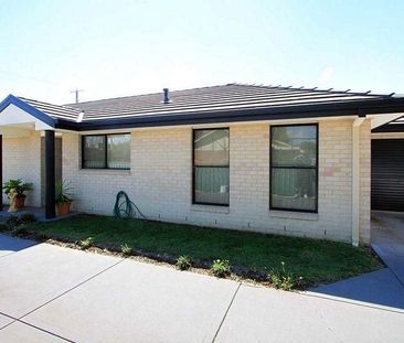 1/22 Mulqueeny Street, Wodonga VIC 3690 - Townhouse For Rent | Domain - Photo 6