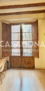 Designer 2 Bedroom Apartment With Unique Elements In The Heart Of El Born - Photo 3