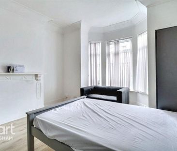 1 bedroom coach house to rent - Photo 5