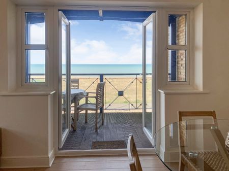 2 bedroom apartment to rent Ensenada Reef, Eastbourne, East Sussex, BN23 - Photo 3