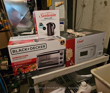 For Lease - 4 Murphy Lane Unit# ROOM FOR RENT, Ajax, Ontario - Photo 3