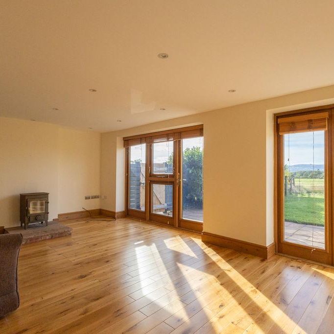 3 bedroom detached house to rent - Photo 1