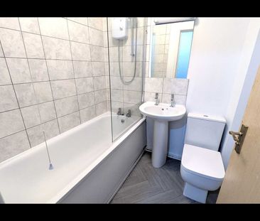 2 Bed Flat, Hope Chambers, L2 - Photo 5