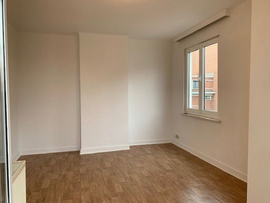 Flat - for rent - Photo 1