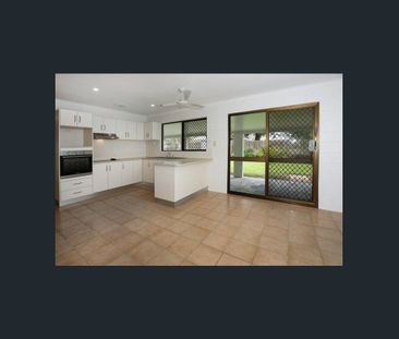 Lovely low set home in Cranbrook! - Photo 1