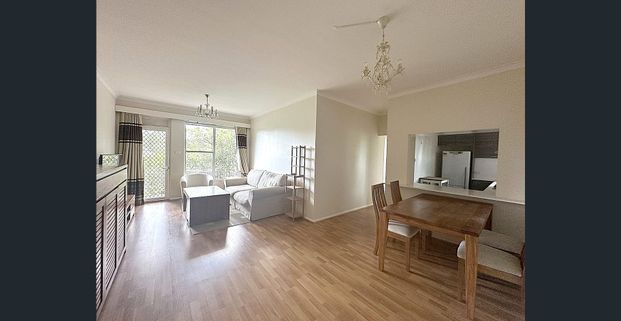 Fully Furnished 2-Bedroom Apartment with Serene Parkside Views - Photo 1