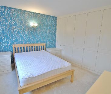 4 bedroom semi-detached house to rent - Photo 5