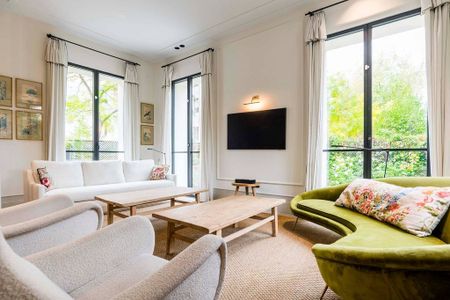 4 bedroom luxury Semidetached House for rent in Madrid, Spain - Photo 2