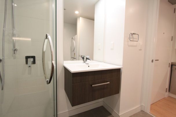 Best in CBD - Photo 1