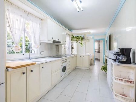 Beautiful independent house in Son Ferrer - Photo 2