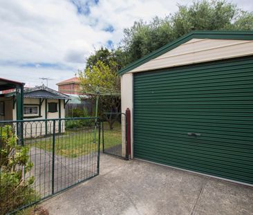 This beautifully presented, spacious three-bedroom home is ideally ... - Photo 3