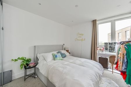 Room in a Shared Flat, London, SW11 - Photo 2