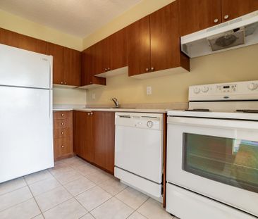 For Lease - 3501 Glen Erin Drive Unit# 311, Mississauga, Ontario - Photo 1