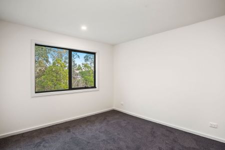 81A Esther Crescent, Mooroolbark - Photo 3