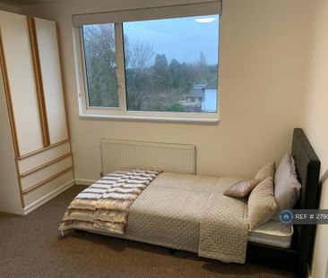 1 bedroom flat to rent - Photo 4