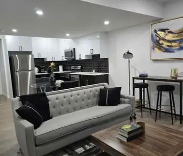 FULLY FURNISHED! Luxury 2- bedroom basement suite. | Carringsby Ave NW, Calgary - Photo 1