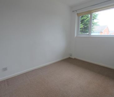 2 bedroom House To Let - Photo 2