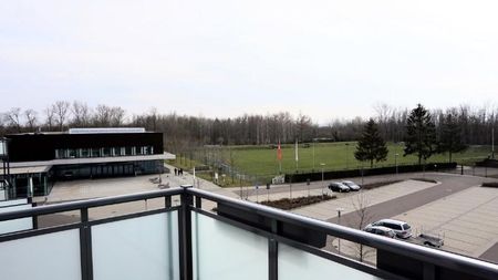 Exklusives Wohnen unterm Dach – mit Balkon und eigenem Stellplatz - Photo 3