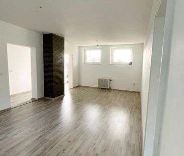Helle 3,5-Zimmer Wohnung mit Balkon in Unna - frisch renoviert - Photo 1