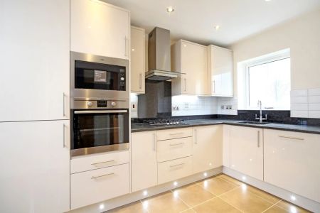 3 bedroom town house to rent - Photo 5