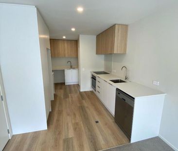 The Strand - Brand New 2-bedroom townhouse! - Photo 6