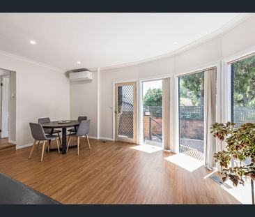 2/121 Thomas Street, Brighton East, Vic 3187 - Photo 2