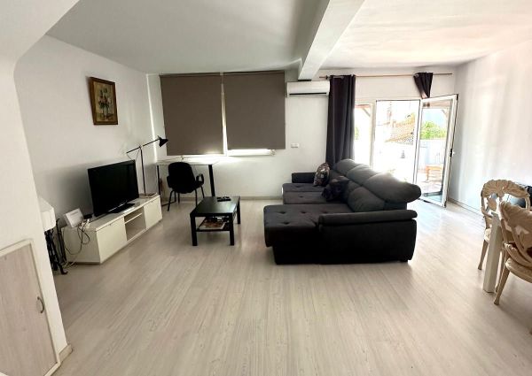 Detached Villa in Bel Air