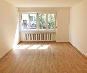 Goldbrunnenplatz – Central, Cozy, Your New Home? - Foto 1
