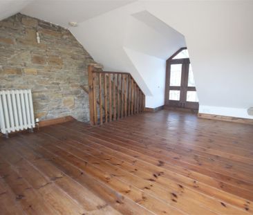 2 Bedroom House - Terraced To Let - Photo 3