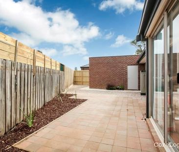 Charming 3-Bedroom, 1-Bathroom Unit for Lease - Well-Maintained and... - Photo 6