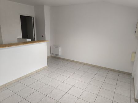 Location Appartement 2 pièces 30m² LAROCHE ST CYDROINE 89400 - Photo 2