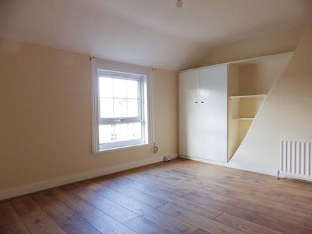 3 bedroom terraced house to rent - Photo 5