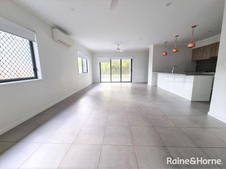 11 Morningview Place, Carindale, QLD 4152 - Photo 3