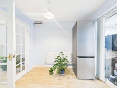 Watton Close, Pendlebury, Swinton, Manchester, M27 - Photo 3