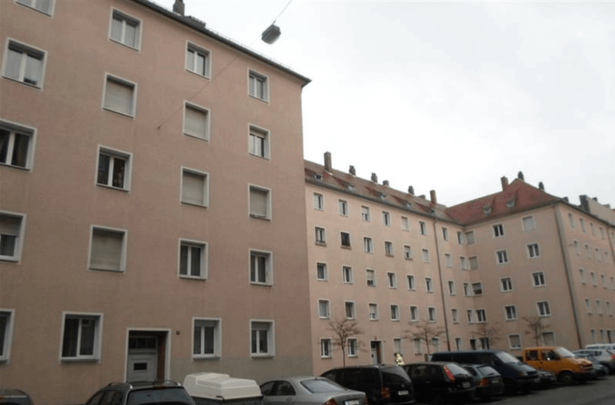 Großzügige 2-Zimmer-Wohnung im 4. Obergeschoss in 90459 Nürnberg - Foto 1