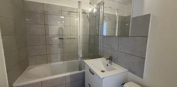 Location Appartement 1 pièce 27m² - Photo 2