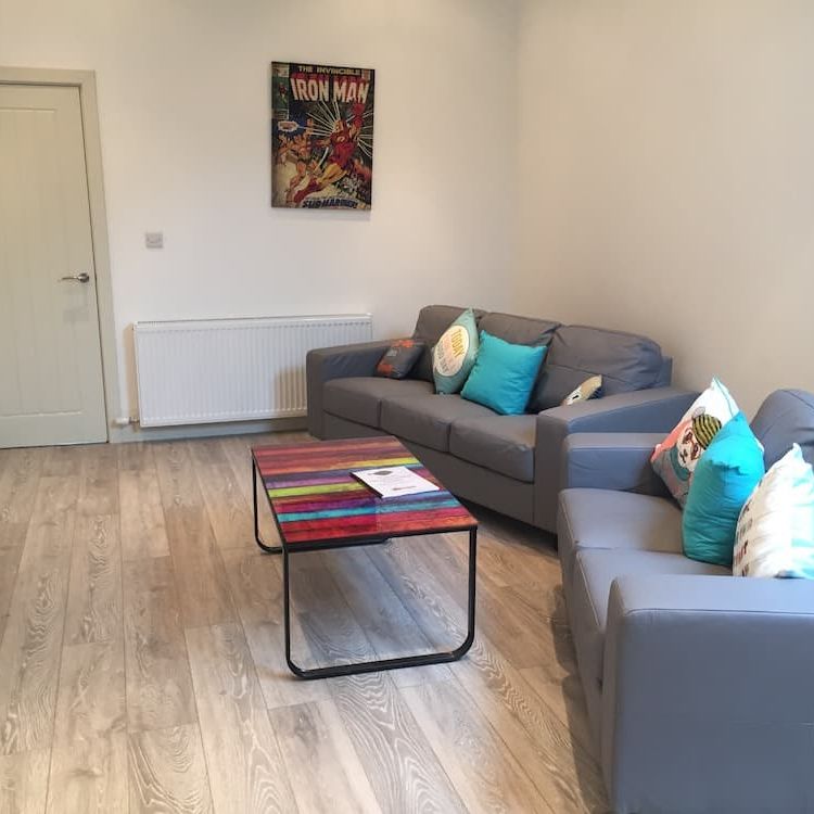 187 TIVERTON ROAD - Photo 1