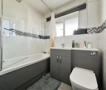 2 bedroom maisonette to rent - Photo 5