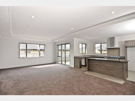 Four Bedroom Family Home - Photo 2