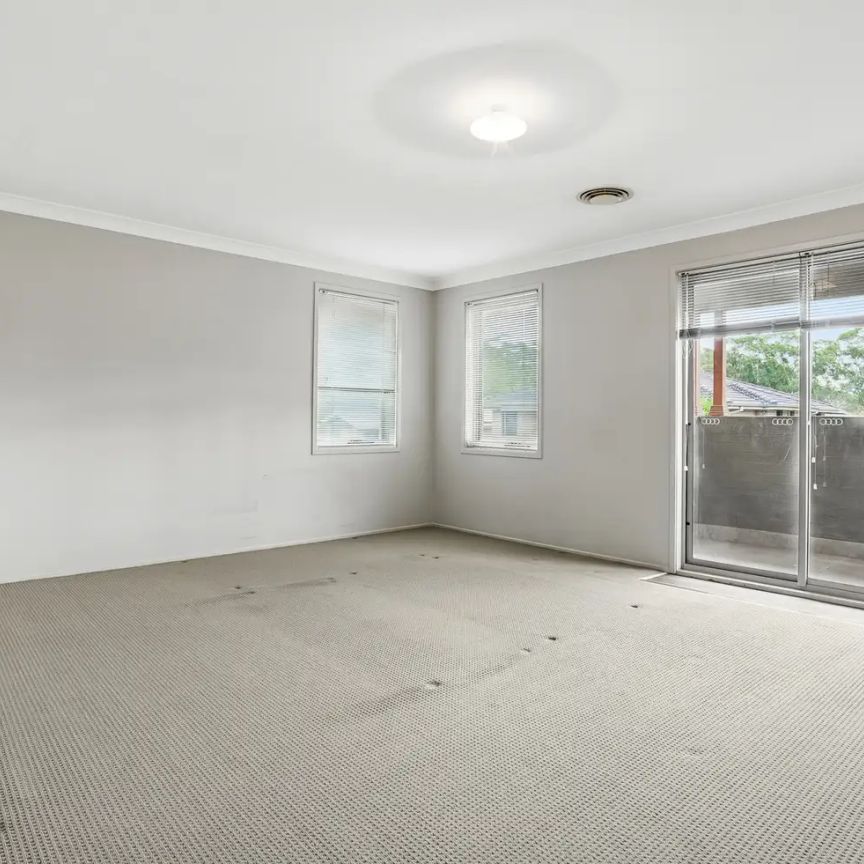 10 Harry Gilbank Way, Kellyville NSW 2155 - Photo 1